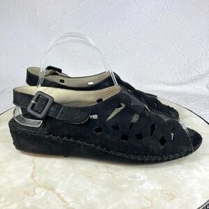 La Plume Shoes Womens 9.5 Black Suede Cutout Peep Toe Casual Walking Slingback
